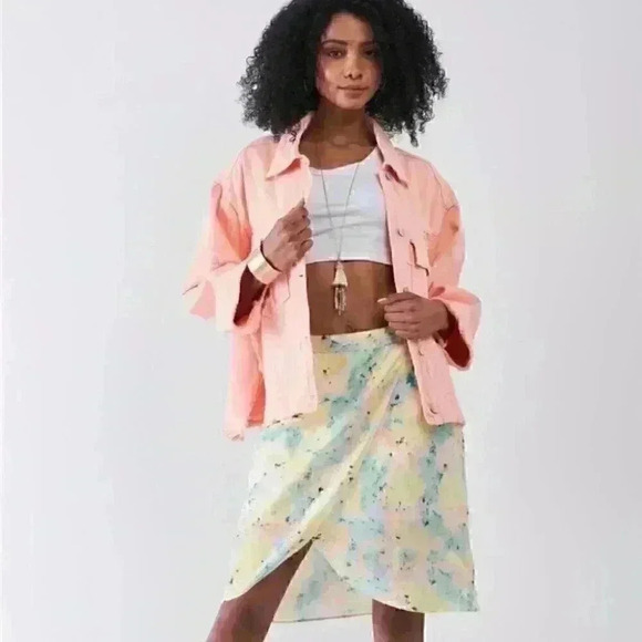 STARBURST DISTRESSED DENIM JACKET - Picture 4 of 6